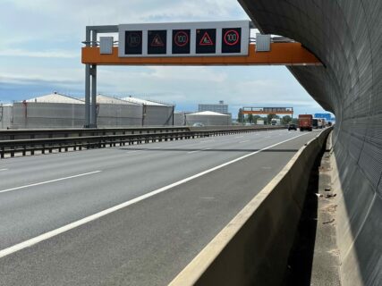 A04 Ost Autobahn, INSB Knoten Schwechat, 2320 Schwechat